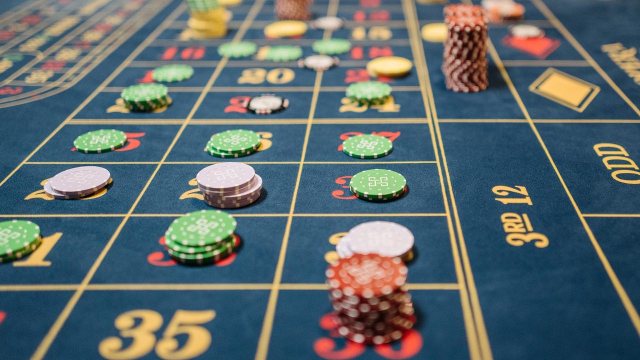 A Statistical Perspective on Lao Phatthana Lottery Results